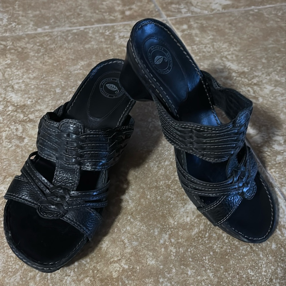 Nurture by Lamaze slip on